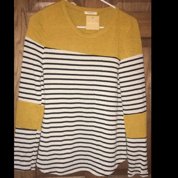 12 Pm By Mon Ami Sweaters - Boutique Sweater NWT